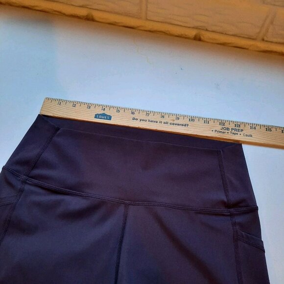 Zyia Leggings Womens 12 Wine Purple Brilliant High Rise Capri Pockets Active 20" - Picture 7 of 10